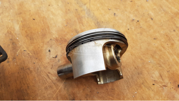 Piaggio Beverly Tourer 400 henger - 6/10