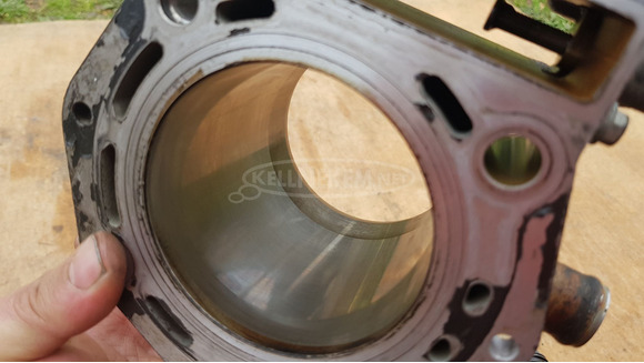 Piaggio Beverly Tourer 400 henger - 7/10