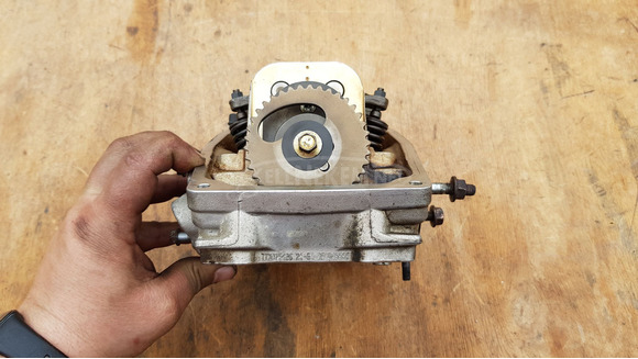 Piaggio Beverly Tourer 400 hengerfej - 5/10