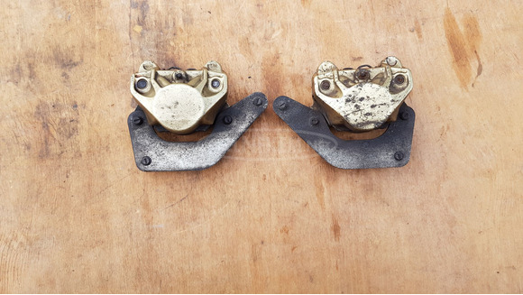 Piaggio Beverly Tourer 400 első féknyereg pár - 8/9