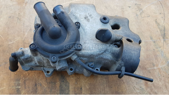 Piaggio Beverly Tourer 400 gyújtásfedél vízpumpával - 2/10