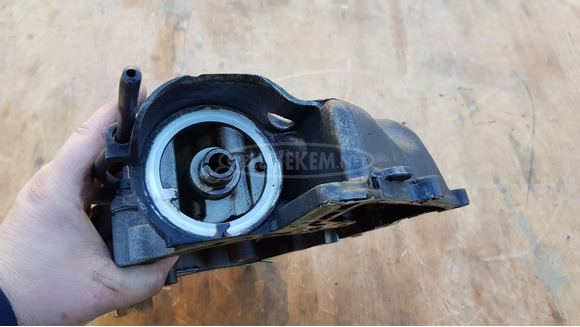 Piaggio Beverly Tourer 400 gyújtásfedél vízpumpával - 8/10