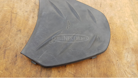 Piaggio Beverly Tourer 400 hátsó kapaszkodó burkolat - 2/6