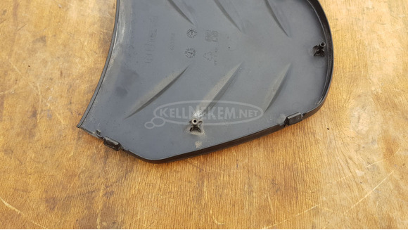 Piaggio Beverly Tourer 400 hátsó kapaszkodó burkolat - 5/6