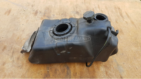 Piaggio Beverly Tourer 400 üzemanyag tank - 3/6