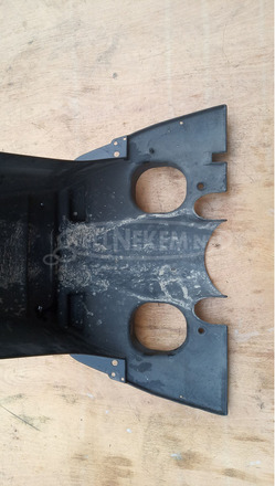 Suzuki Burgman UH 125 - 150 hátsó sárvédő - 7/8