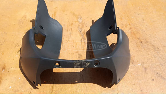 Suzuki Burgman UH 125 - 150 első idom alsó - 4/10