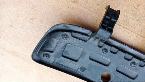 Suzuki Burgman UH 125 - 150 kesztyűtartó ajtó - 6/8