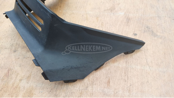 Suzuki Burgman UH 125 - 150 ülés alatti műanyag - 2/7