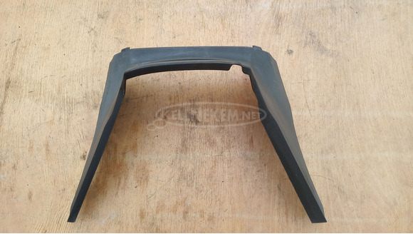 Suzuki Burgman UH 125 - 150 ülés alatti műanyag - 7/7