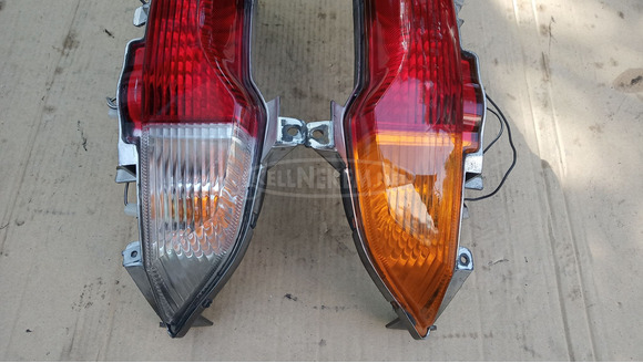 Suzuki Burgman UH 125 - 150 hátsó lámpa