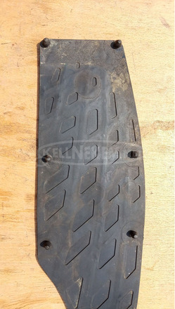 Suzuki Burgman UH 125 - 150 gumiszőnyeg balos