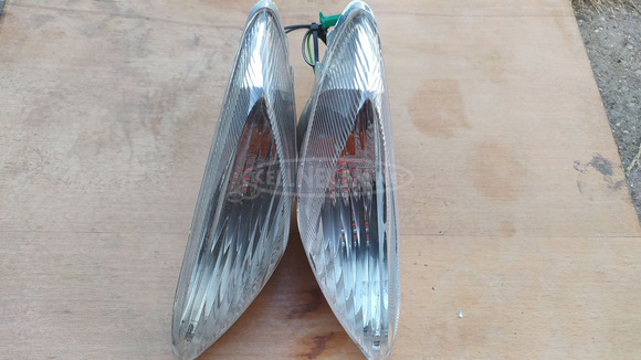 Suzuki Burgman UH 125 - 150 első irányjelző pár - 7/7