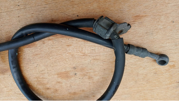 Suzuki Burgman UH 125 - 150 első fékcső - 6/7