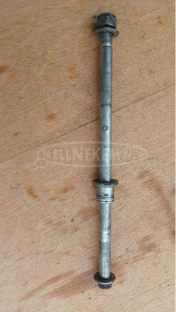 Suzuki Burgman UH 125 - 150 első keréktengely - 1/3