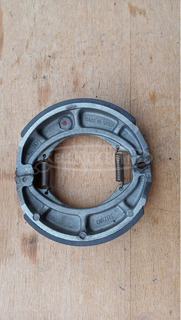 Suzuki Burgman UH 125 - 150 hátsó fékbetét kézifékhez