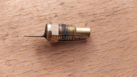 Suzuki Burgman UH 125 - 150 vízhőmérséklet jeladó - 1/4