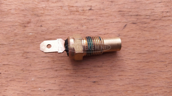 Suzuki Burgman UH 125 - 150 vízhőmérséklet jeladó - 2/4