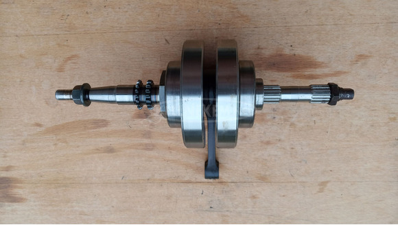 Suzuki Burgman UH 125 - 150 főtengely - 5/9