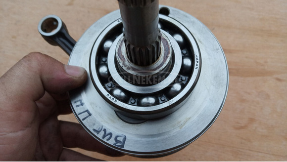 Suzuki Burgman UH 125 - 150 főtengely - 9/9