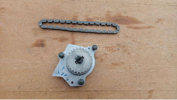 Suzuki Burgman UH 125 - 150 olajpumpa