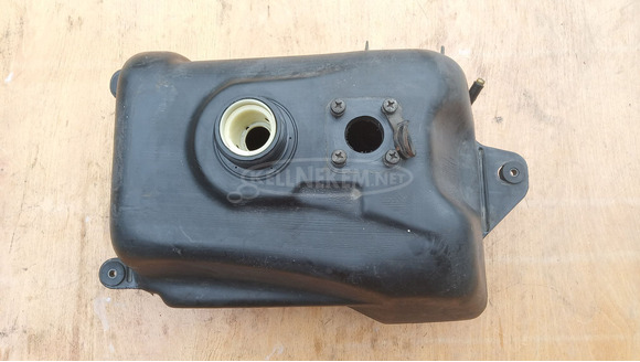 Suzuki Burgman UH 125 - 150 üzemanyag tank - 1/9