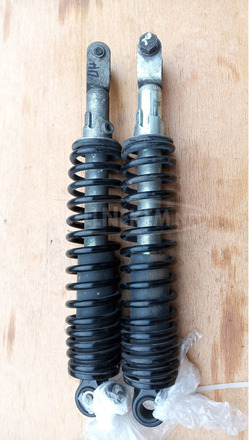 Suzuki Burgman UH 125 - 150 hátsó lengéscsillapító pár - 1/6