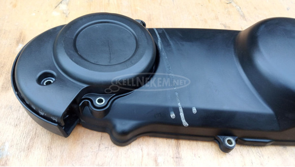 Suzuki Burgman UH 125 - 150 kuplung fedél - 5/10