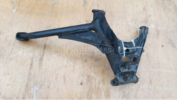 Suzuki Burgman UH 125 - 150 középtámasz - 9/10