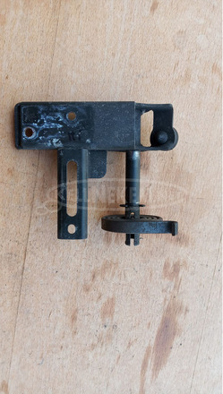 Suzuki Burgman UH 125 - 150 ülés zsanér - 7/7