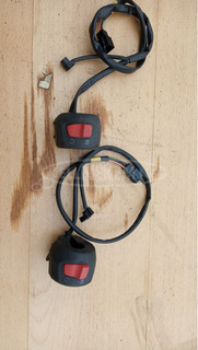 Suzuki Burgman UH 125 - 150 kormánykapcsoló jobbos