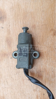 Suzuki Burgman UH 125 - 150 sisaktartó világítás kapcsoló