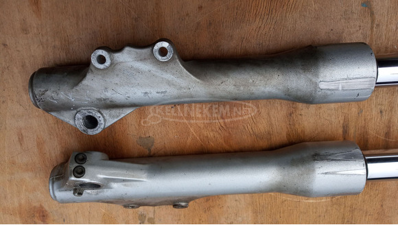 Piaggio Beverly 200 első villaszár - 3/9