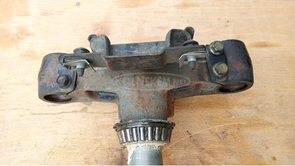 Piaggio Beverly 200 T szár kormányoszlop kormányszár