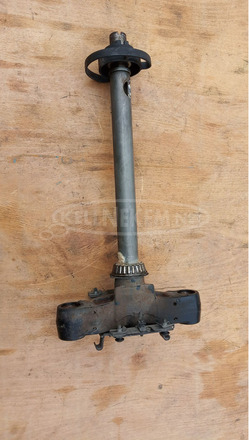 Piaggio Beverly 200 T szár kormányoszlop kormányszár