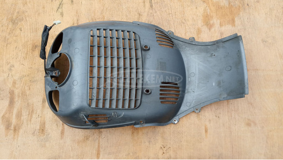 Piaggio Beverly 200 hűtő előtti idom - 6/9