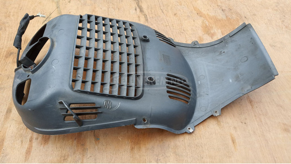 Piaggio Beverly 200 hűtő előtti idom - 7/9