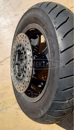 Yamaha Majesty DX 250 első kerék