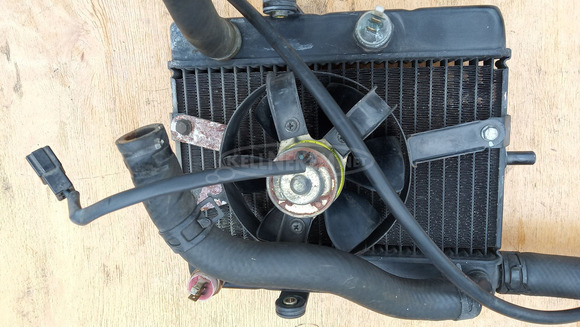 Yamaha Majesty DX 250 hűtő