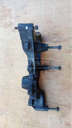 Yamaha Majesty DX 250 hátsó lengőkar - 4/9