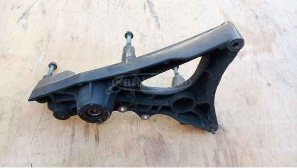 Yamaha Majesty DX 250 hátsó lengőkar - 5/9