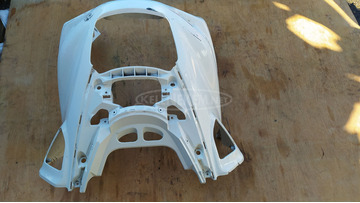 Yamaha Majesty DX 250 első idom fehér sérült