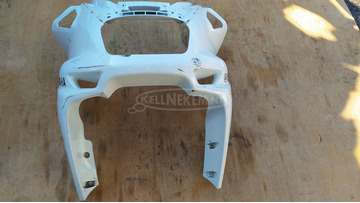 Yamaha Majesty DX 250 első idom fehér sérült