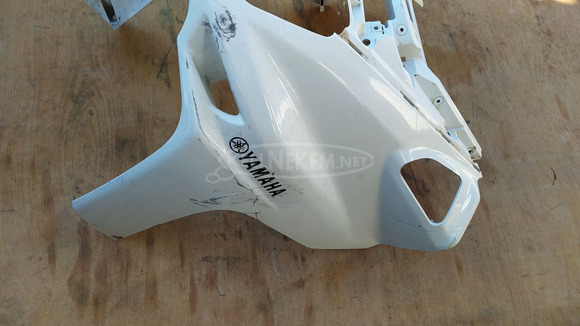 Yamaha Majesty DX 250 első idom fehér sérült - 4/10