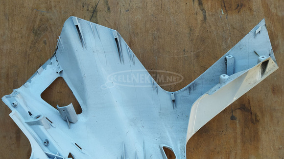 Yamaha Majesty DX 250 első idom fehér sérült - 6/10