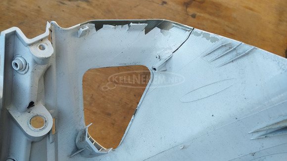 Yamaha Majesty DX 250 első idom fehér sérült - 10/10