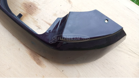 Yamaha Majesty DX 250 hátsó lámpa alatti idom - 3/8