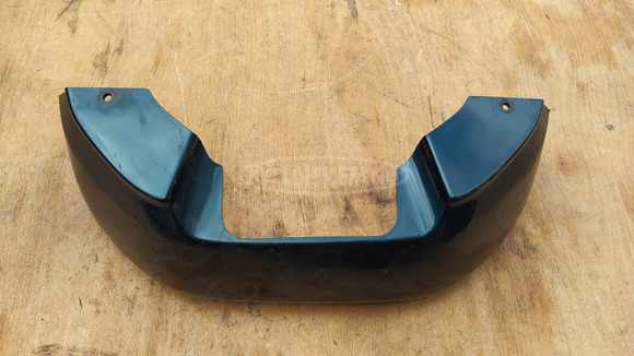 Yamaha Majesty DX 250 hátsó lámpa alatti idom zöld - 1/8