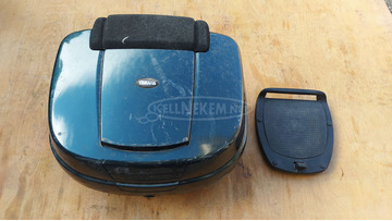 Yamaha Majesty DX 250 gyári hátsó doboz sérült