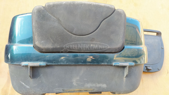 Yamaha Majesty DX 250 gyári hátsó doboz sérült - 6/10